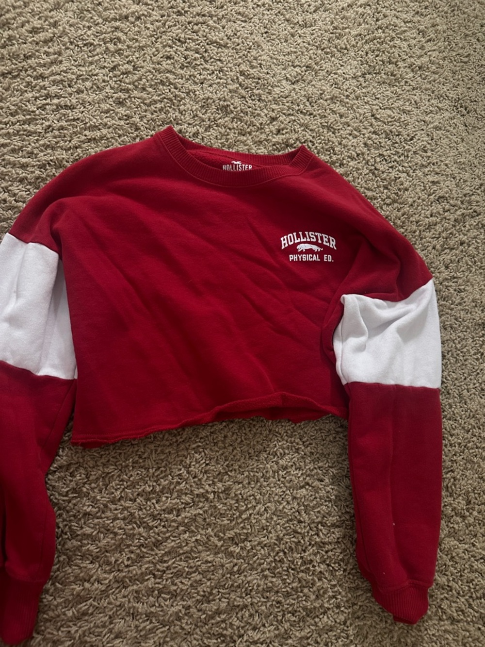 Hollister Red & White Cropped Crewneck Sweatshirt